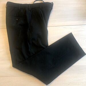 Uniqlo Wide Pleated Pants in black
